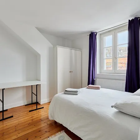 La Rose Rouge - A 1 Km De La