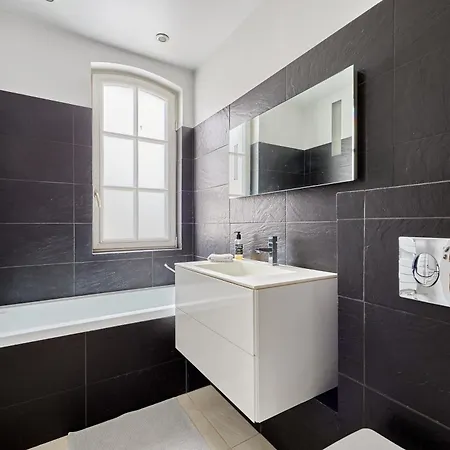 La Rose Rouge - A 1 Km De La Ferienhaus *