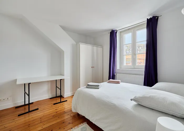 La Rose Rouge - A 1 Km De La