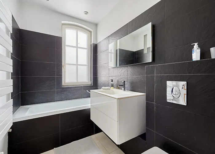 La Rose Rouge - A 1 Km De La Ferienhaus *