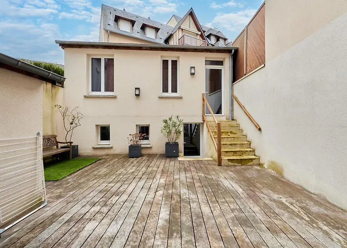 La Rose Rouge - A 1 Km De La Ferienhaus *